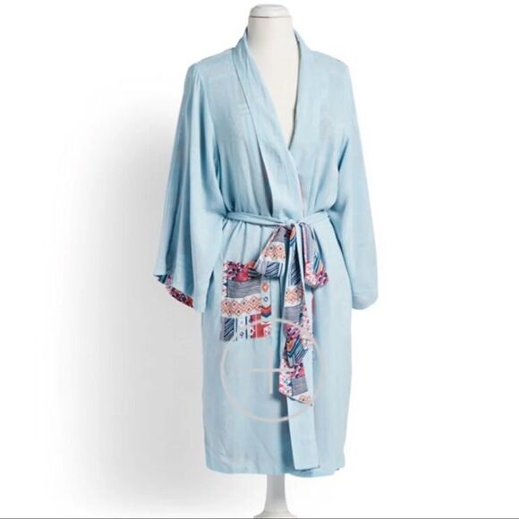 New Vera Bradley Reversible Robe Patchwork Bouquet - Picture 3 of 4